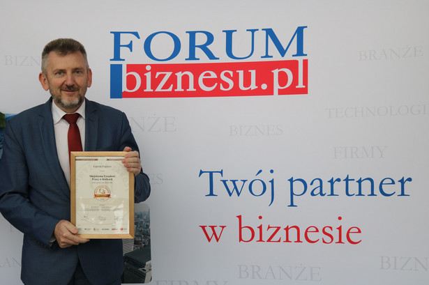 Artur Kudzia, Dyrektor Miejskiego Urzędu Pracy w Kielcach podczas Europejskiego Forum Biznesu, Gali Finałowej XVII edycji Programu Najwyższa Jakość QI 2023