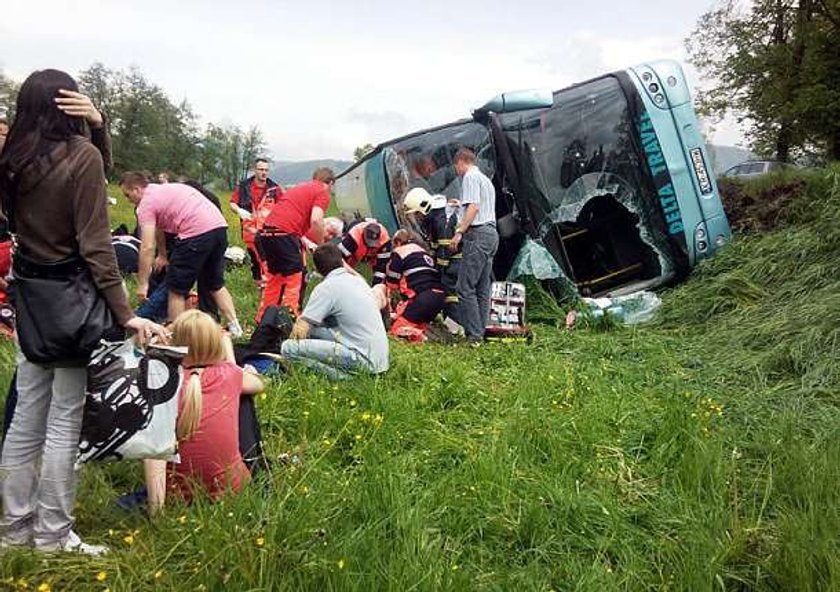 wypadek. autokar, Polacy, ranni, Słowacja, studenci, szpital