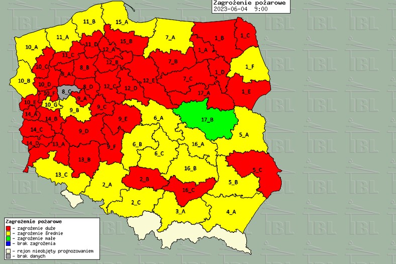 W lasach całej Polski obowiązuje średni i wysoki poziom zagrożenia pożarowego