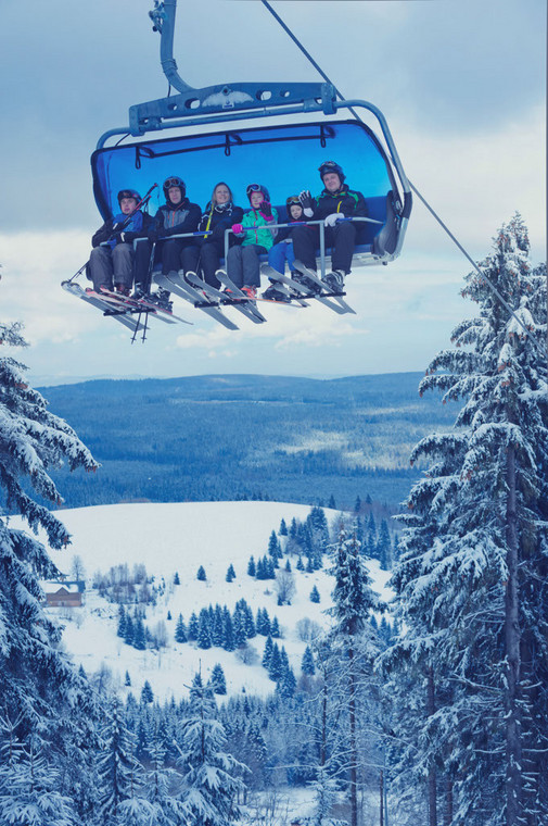 Ski Arena Zieleniec - narty, wyciąg, atrakcje