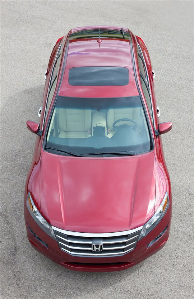 Honda Accord Crosstour - Crossover w amerykańskich salonach