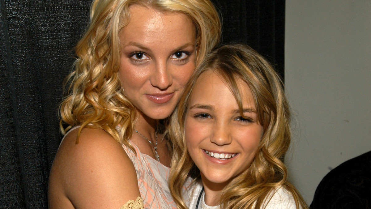 Jamie Lynn Spears i Britney Spears w 2003 roku