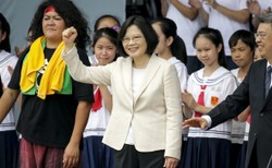 Chiny ostrzegają Tajwan: Dążenia do niepodległości sprawią, że pokój będzie niemożliwy