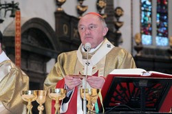 Kardynał Nycz: Nie bójcie się upolitycznienia mediów