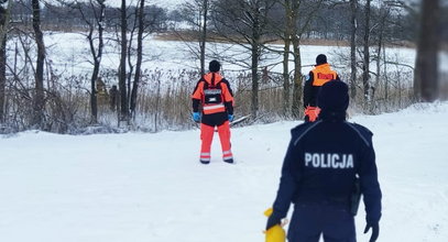 Tragedia nad jeziorem Bitkowskim. Wędkarz wpadł do przerębla