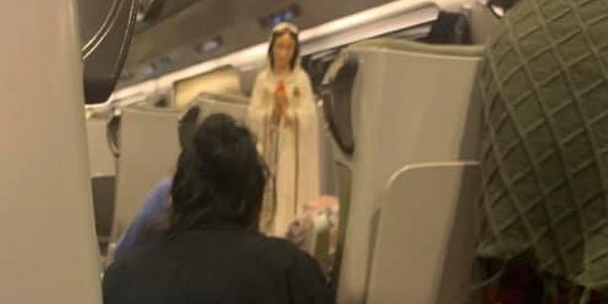 Figurka Matki Bożej stanęła w Pendolino. Pasażerki modliły się na korytarzu