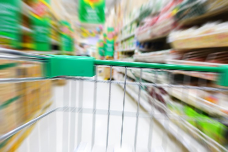 <b>Zakaz handlu w niedziele</b>
<br><br>
AKT : Obywatelski projekt o ograniczeniu handlu w niedziele.
<br><br>
CEL: Wprowadzenie zakazu handlu w placówkach handlowych oraz w podmiotach działających na rzecz handlu w niedzielę, z wyłączeniem kilku niedziel w roku.
<br><br>
Etap legislacyjny: Po pierwszym czytaniu w Sejmie. Wejście w życie: Po upływie 2 tygodni od dnia ogłoszenia.