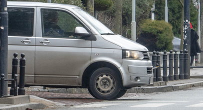 Skandaliczne zachowanie Brauna na drodze. Tego poseł Konfederacji się nie wyprze! [ZDJĘCIA]