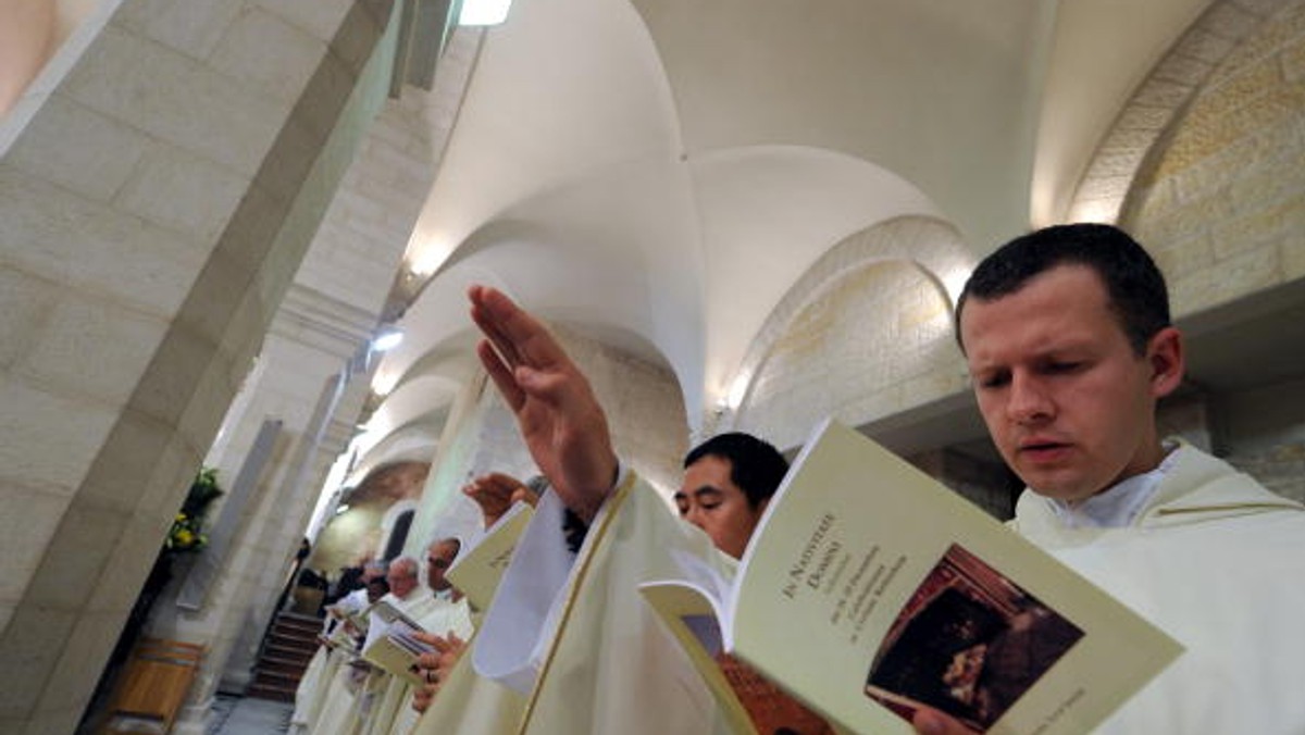 Wstąpienie do Seminarium Duchownego jest poważnym wyborem w życiu mężczyzny który chce służyć Bogu, należąc do stanu kapłańskiego. Kandydat musi odznaczać się kilkoma cechami, aby wypełniać posługę w należyty sposób.