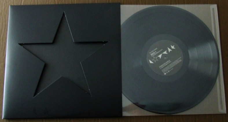 David Bowie: "Blackstar" (fot. thefinevinyl.blogspot.com)
