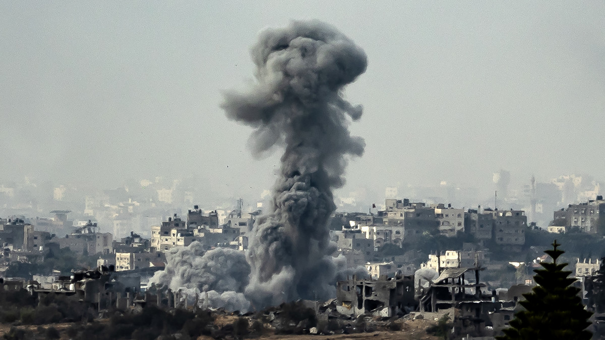 Izraelska armia przejmuje kontrolę nad budynkami Hamasu w Gazie
