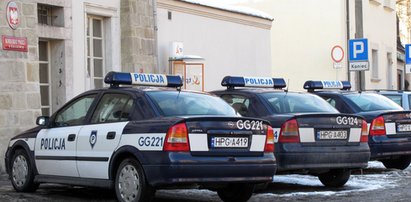 Zatrzymana przez policję porwała radiowóz