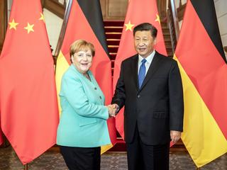 Niemiecka kanclerz Angela Merkel podczas spotkania z przywódcą komunistycznych Chin Xi Jinpingiem, Pekin, wrzesień 2019