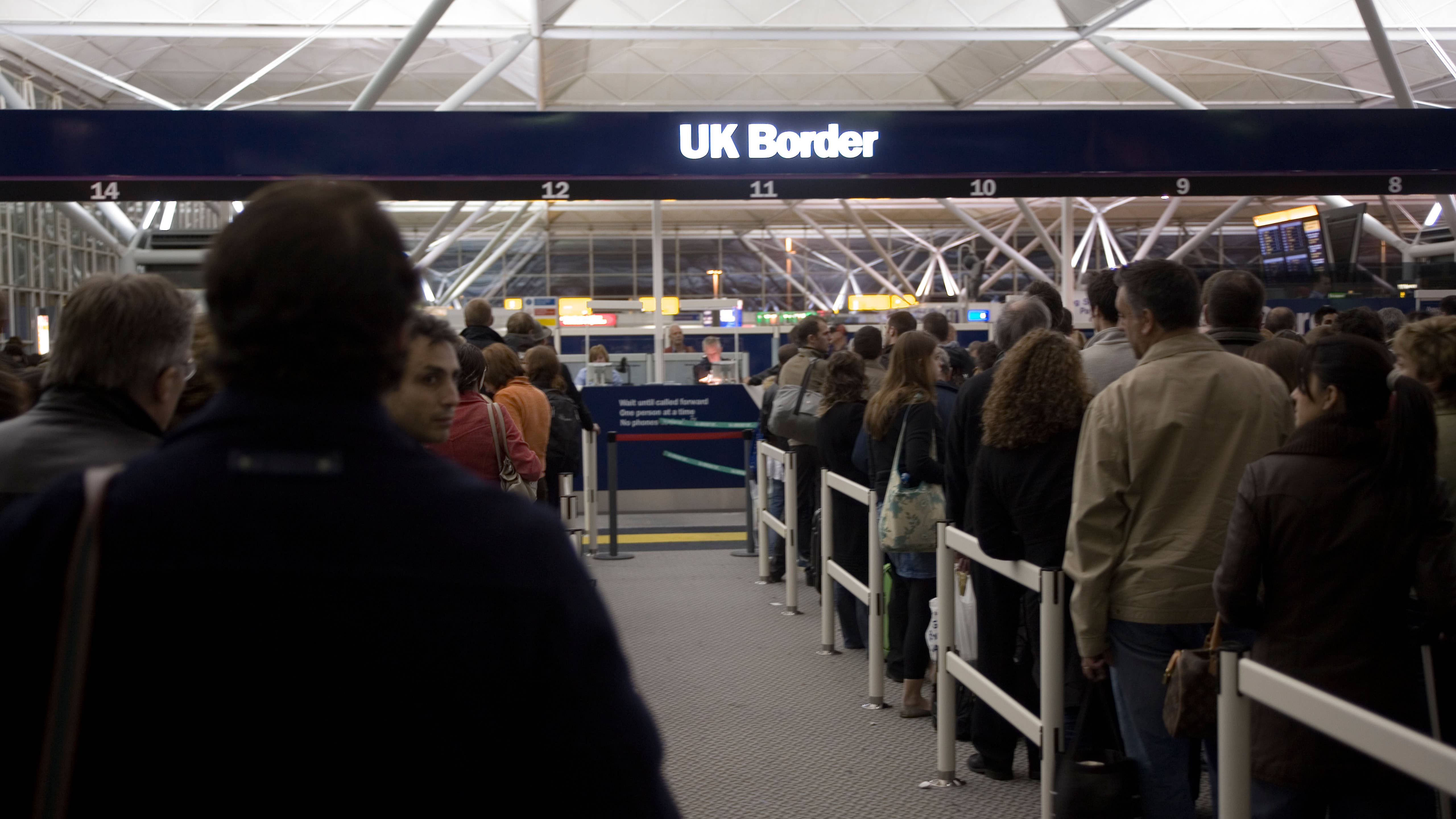 Record 69.3m: Migration drives massive UK population jump