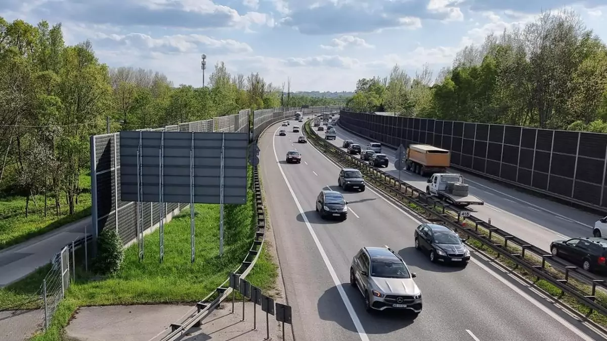 Budowa trzeciego pasa ruchu na autostradzie A4 na wysokości Krakowa