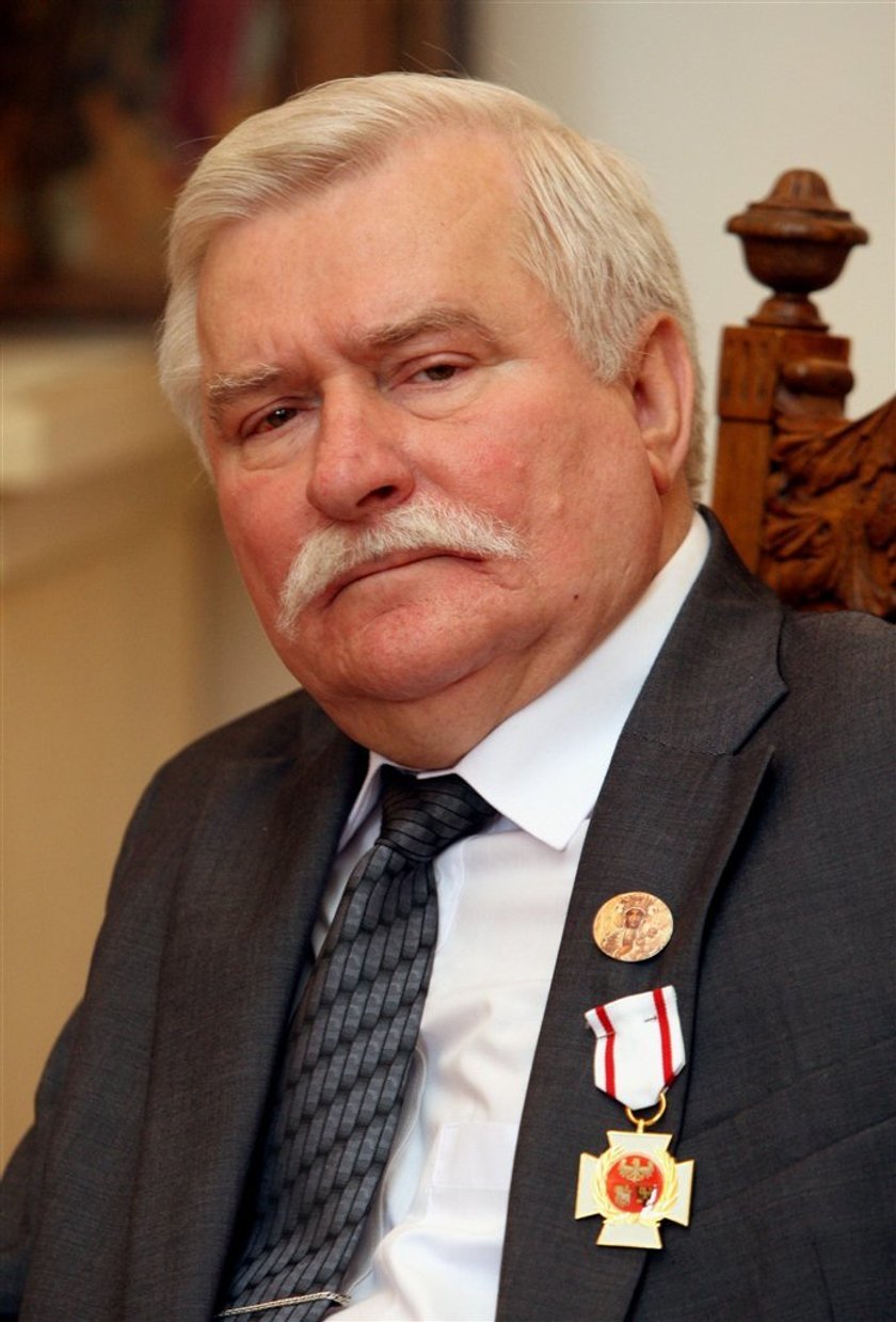 Wałęsa zostawił żonę, ale o niej myśli