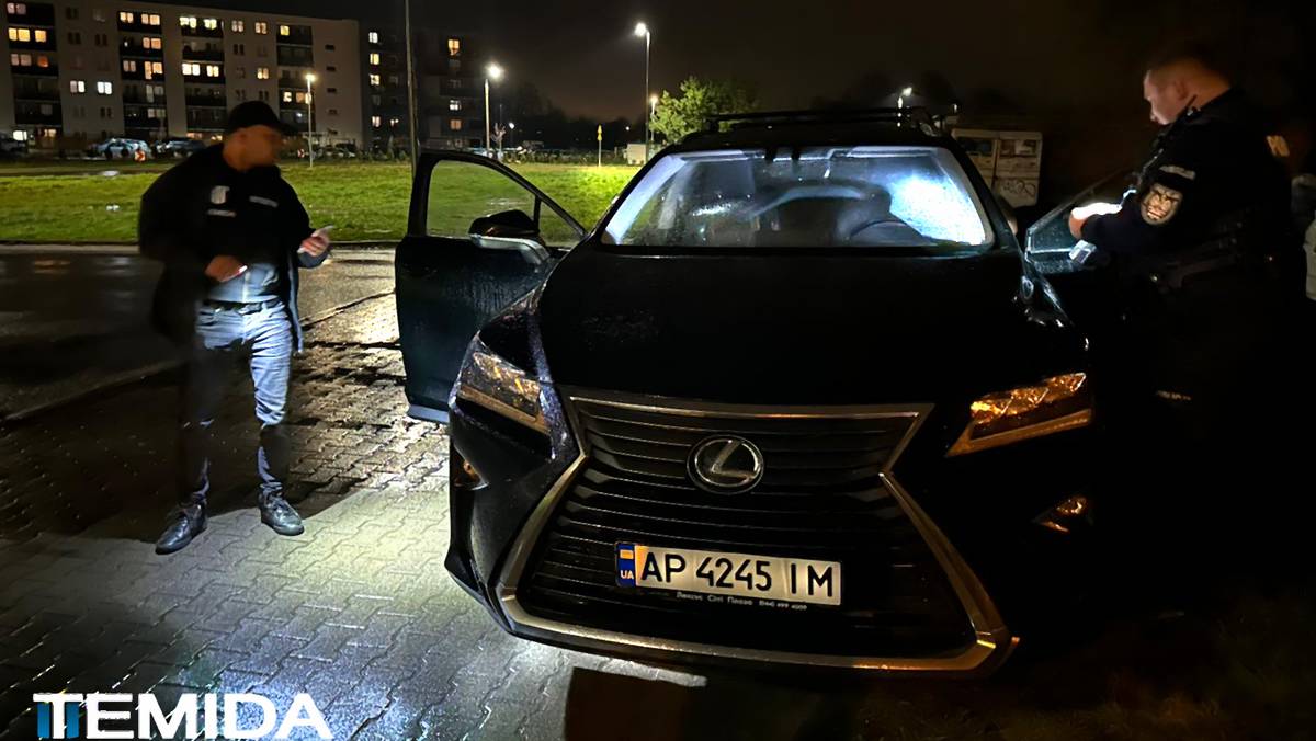 Lexus RX300 z Ukrainy odzyskany przez detektywów i policję