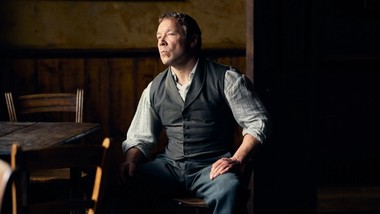 tysiąc ciosów serial gangsterski sezon 2 gdzie oglądać