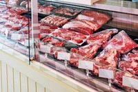 Alergia na mięso przenoszona przez kleszcze dotarła do Polski