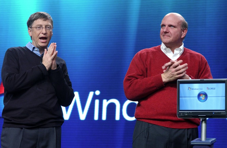 <b>2007: Windows Vista</b>
<br><br>
Nowy system operacyjny Microsoftu Windows Vista zbiera fatalne recenzje. Użytkownicy narzekają na liczne błędy i problemy ze stabilnością działania. Zdecydowanie większym sukcesem okazuje się premiera Windowsa 7 (2009), który z miejsca zostaje okrzyknięty godnym następcą Windowsa XP.