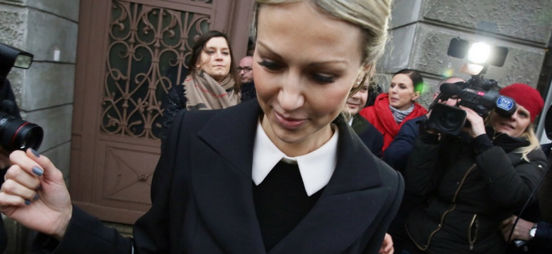 Magdalena Ogórek coraz bardziej przypomina gwiazdę filmową!