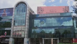 "Staklenac" na Trgu republike