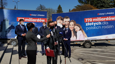 PiS chwali się pieniędzmi z Unii Europejskiej. "Ktoś może powiedzieć, że to propaganda"