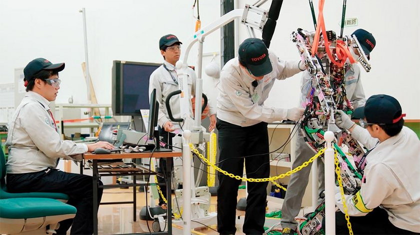 To nie jest żart! Za kilka dni robot Toyoty zagra w NBA.