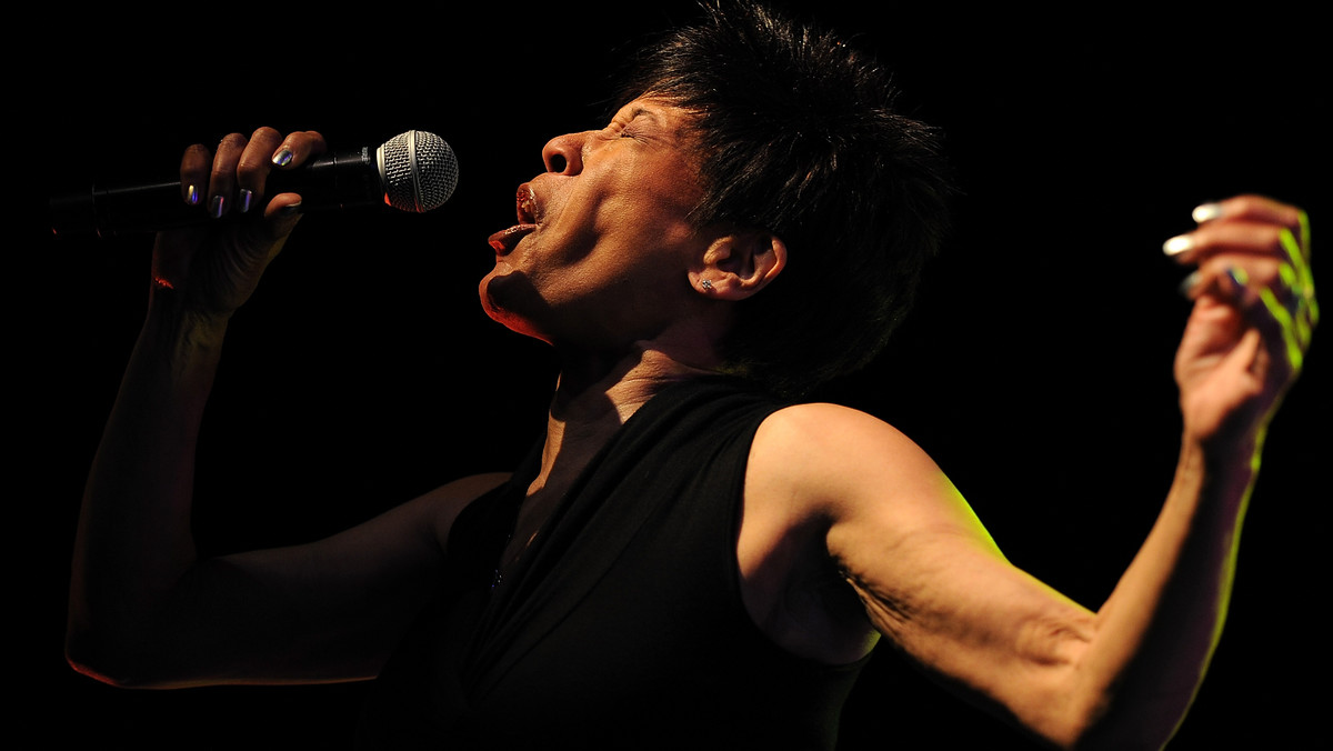 Amerykańska wokalistka Bettye LaVette to pierwsza oficjalnie ogłoszona gwiazda tegorocznego festiwalu Rawa Blues. Jubileuszowa, 35. edycja jednej z najbardziej prestiżowych imprez bluesowych na świecie odbędzie się 3 października w katowickim Spodku.