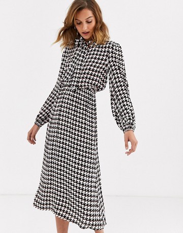 Masnis midiruha RIVER ISLAND asos.com €49.99