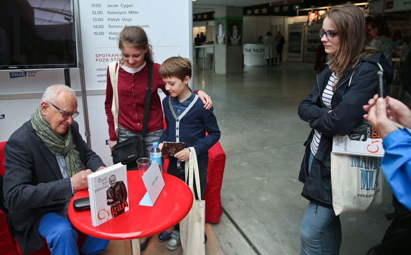 Anna Komorowska na targach książki