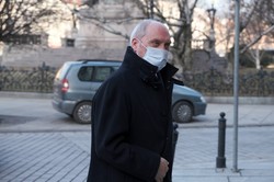 Macierewicz: Przyczyną zniszczenia Tu-154M był wybuch materiałów, używanych przez lewackich terrorystów