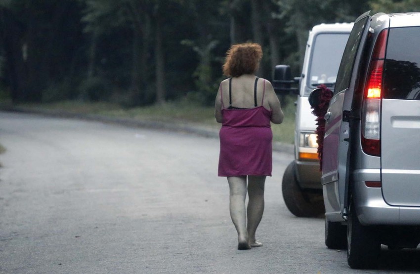 Najviše "prodavačica ljubav" i na Kaćkoj petlji i pored pumpi