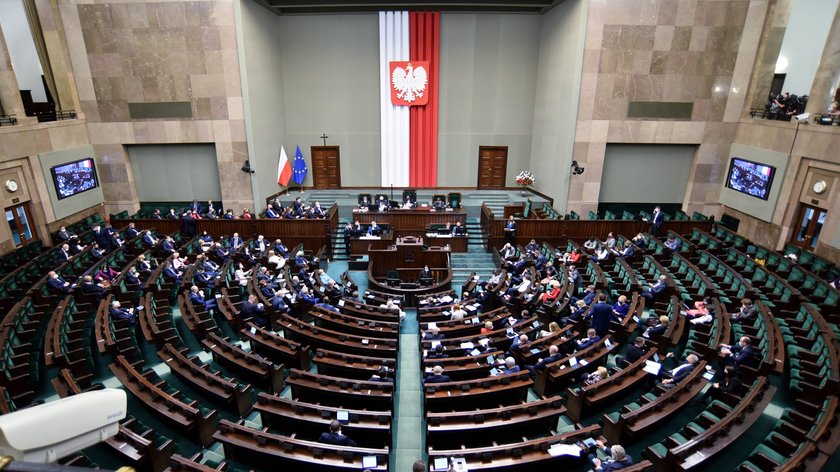 Posiedzenie Sejmu ws.lex TVN. Kto poprze projekt nowelizacji ustawy?