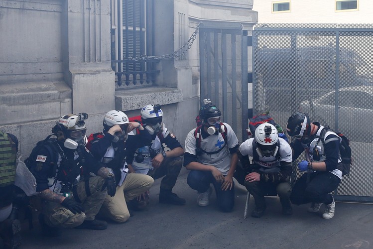 Starcia w Paryżu przy okazji uroczystości z okazji Święta Pracy