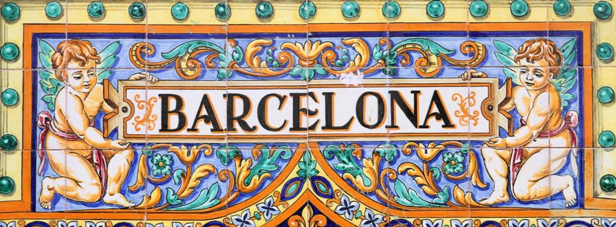 Barcelona - stolica Katalonii. Uwielbiana przez turystów z całego świata. Zobacz, co warto zobaczyć podczas pobytu w Barcelonie