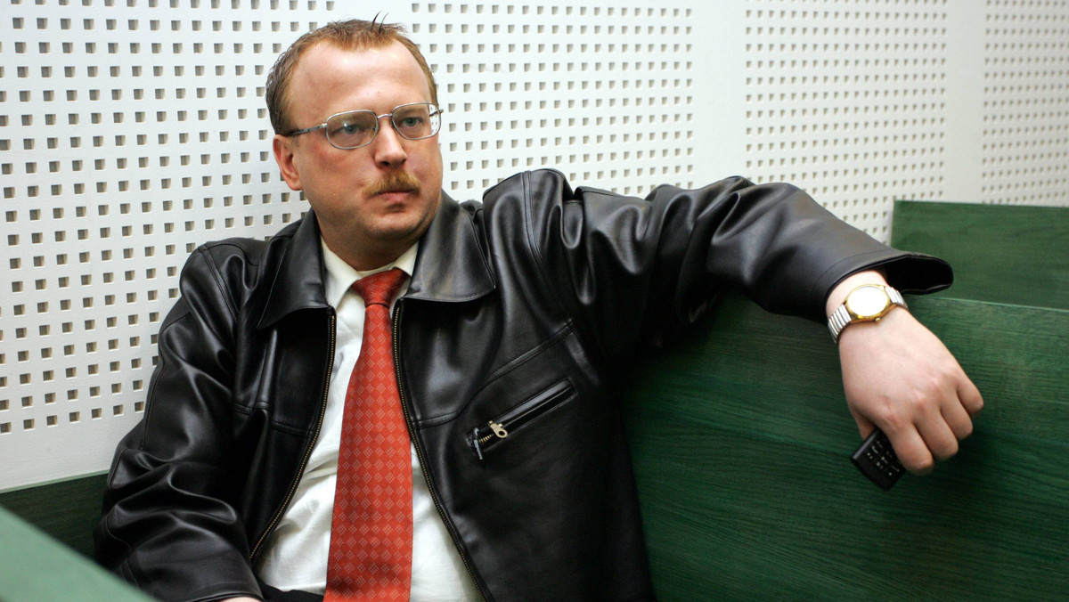 Bogdan Gasiński - autor informacji o "talibach w Klewkach" - pozwał Donalda Tuska. Twierdzi, że premier sprokurował alarm bombowy w sądzie po to, by nie było mediów na rozprawie, gdy w 2011 r. Tusk zeznawał w procesie karnym Gasińskiego.