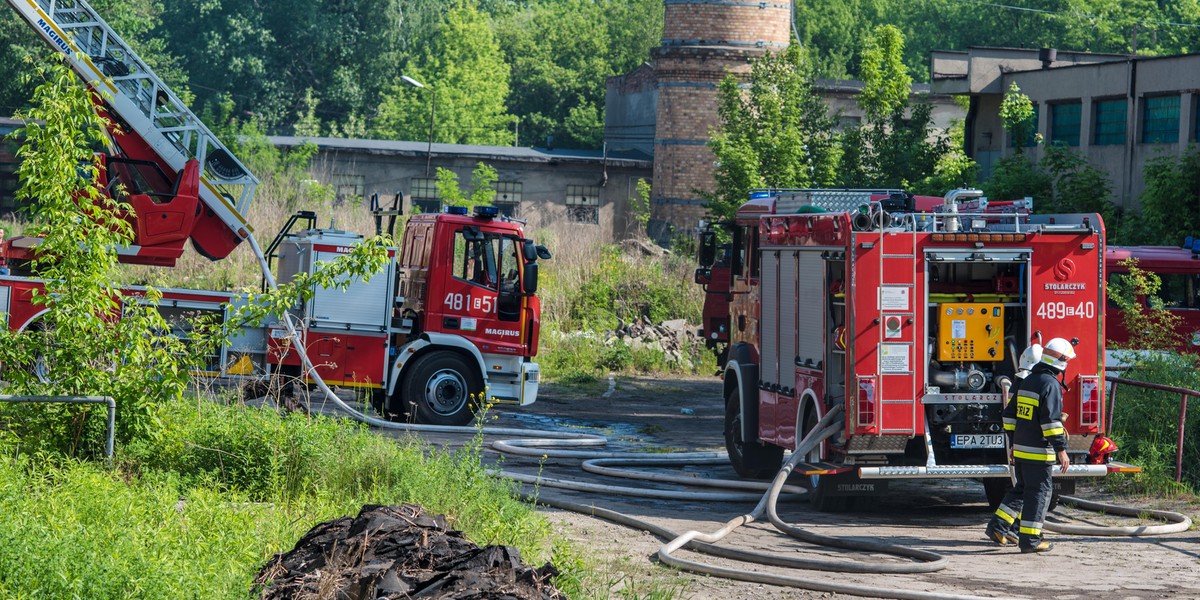 Pożar w hali fabryki w Pabianicach 