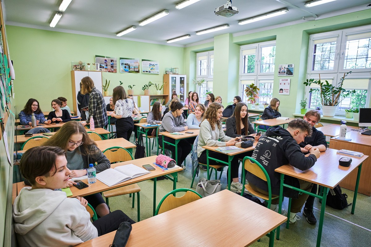 Mniej nauki w szkole od 1 września. 45 tematów zamiast 127 z jednego przedmiotu