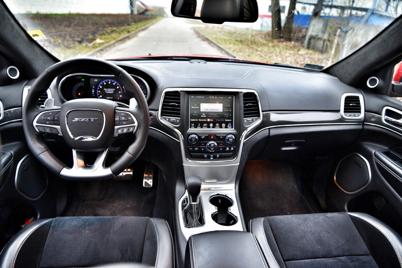 Jeep Grand Cherokee SRT