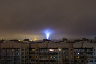 Ukraińskie systemy obrony powietrznej odparły rosyjski atak dronów na Lwów