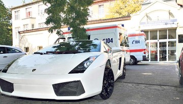 Drogcsempesznek Allt A Lamborghinis Amokfuto Blikk
