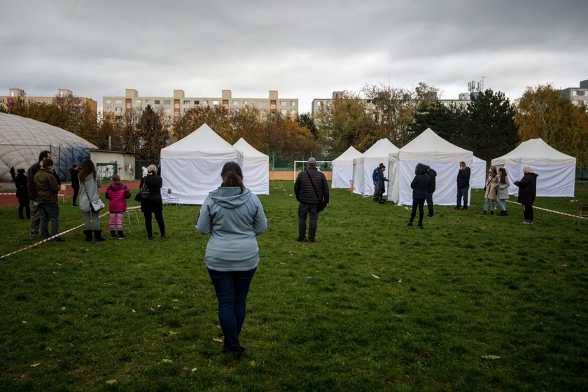 Słowacja. Ponad połowa obywateli przeszła test na Covid-19