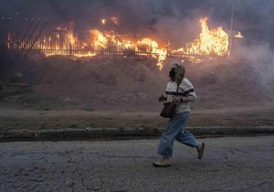 Više od 100.000 ljudi je evakuisano zbog požara u kojima ima i stradalih | Foto: Getty Images