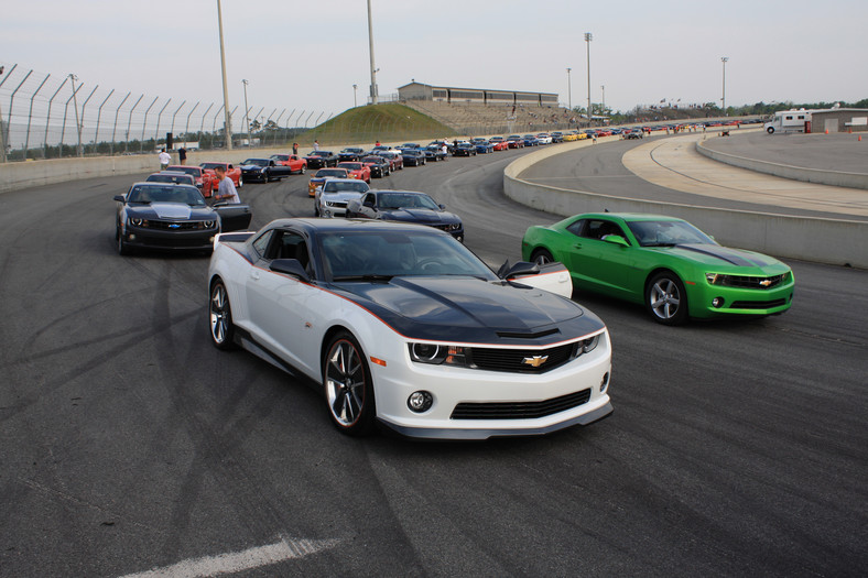 Rekordowy zlot Chevrolet Camaro5Fest - przyjechało ponad 500 samochodów (zdjęcia)