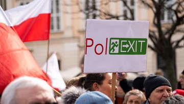 Polexit bliżej, niż się wydaje? Ten sondaż stawia wszystko na głowie