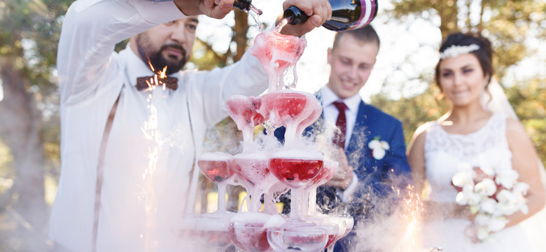 Barman na wesele – czy warto wynająć drink bar?