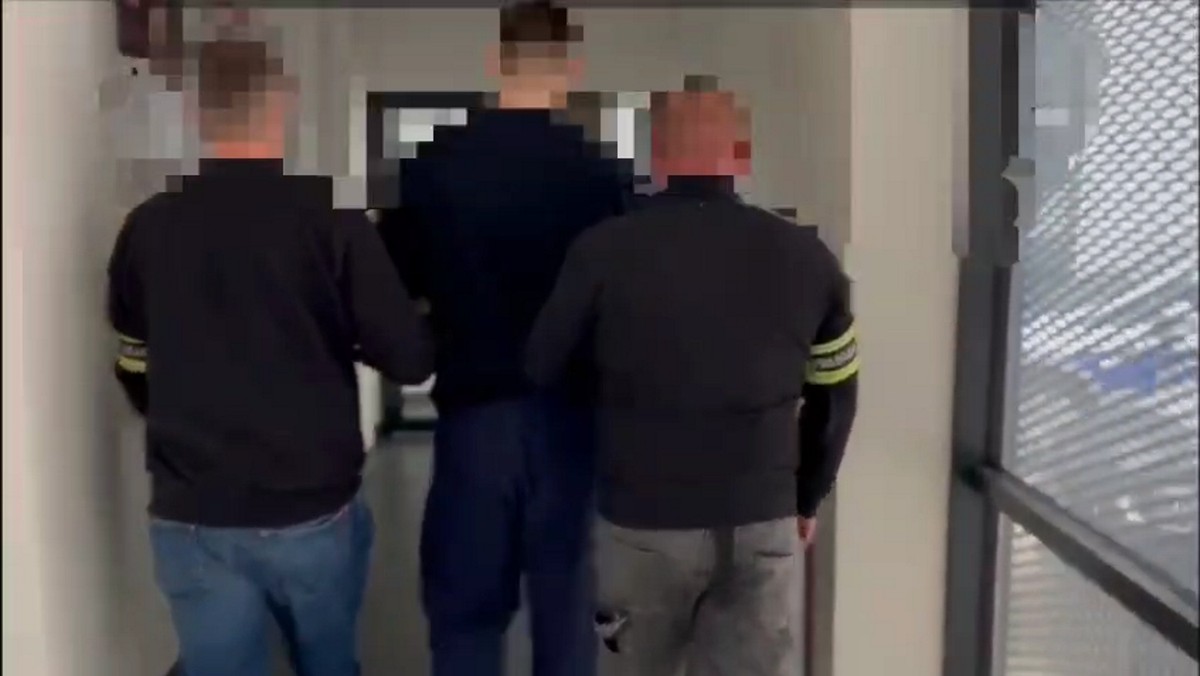 Horror w centrum Łodzi. Jeden patrzył, drugi katował. Grozi im taka sama kara