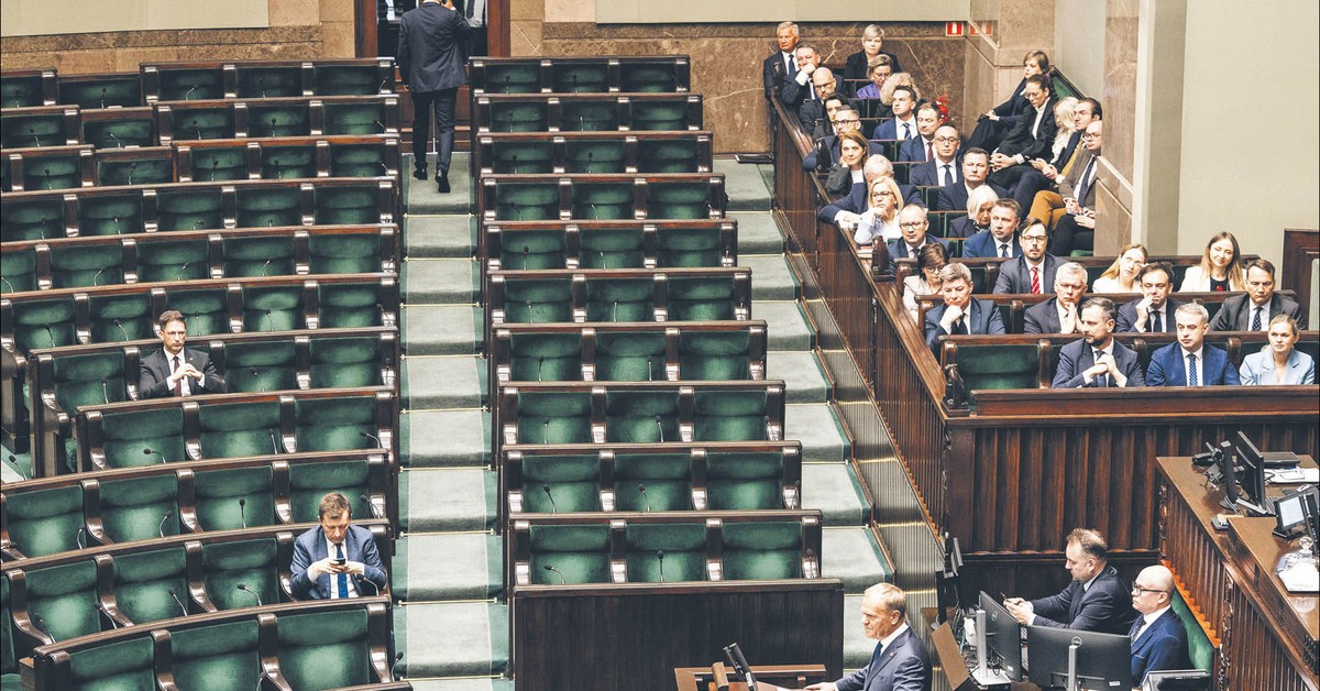 Rząd Donalda Tuska z wotum zaufania. Premier: "Nie znam słowa kapitulacja"