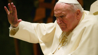 Cuda Jana Pawła II notowano na całym świecie. "Marian nagle usłyszał krzyk: pańska żona żyje!"